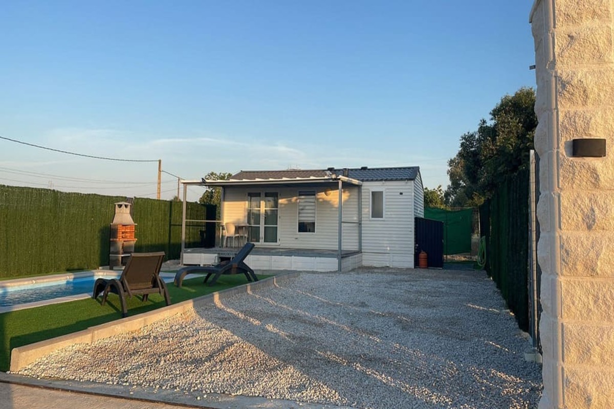 WhatsApp Image 2026-01-13 at 23.00.19 (1)